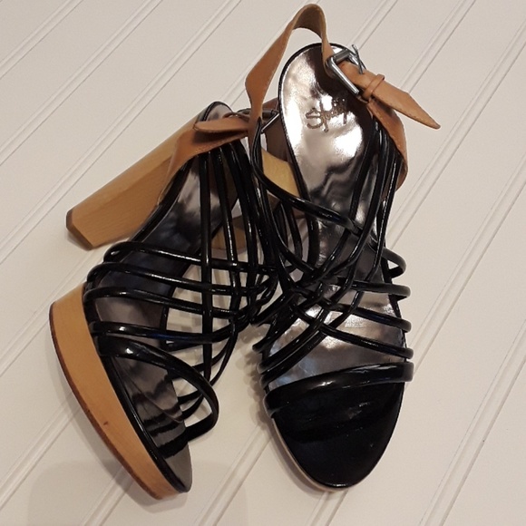 STUDIO 9 strappy sandals - Picture 1 of 8